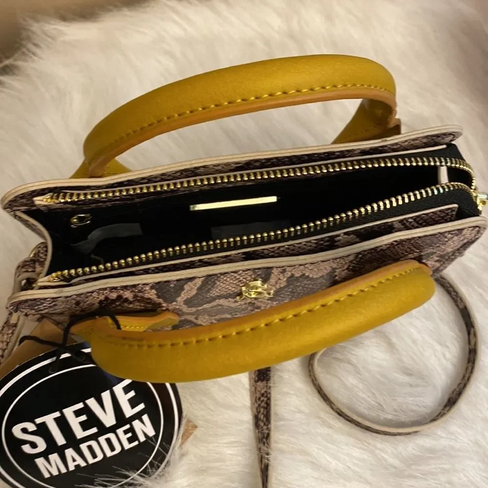 NWT Steve Madden (Bhenrik) Snake Print Faux Leather Crossbody Bag